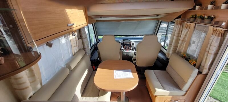 Autocaravana NIESMANN BISHOFF ARTO 69L - Image 3